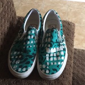 vans della slip ons